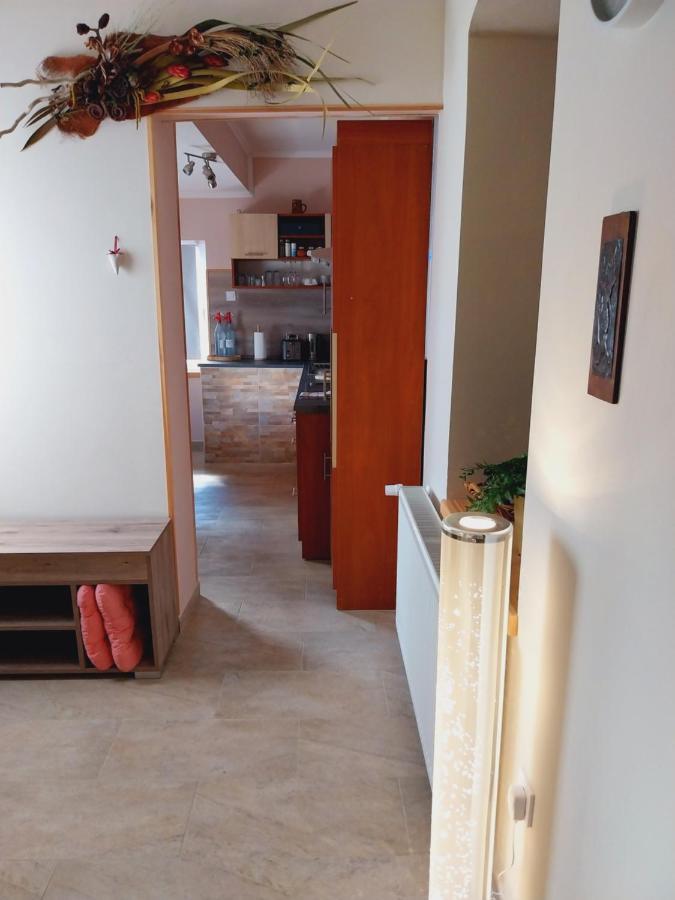 Lovas Vendégház Obanya Exterior foto